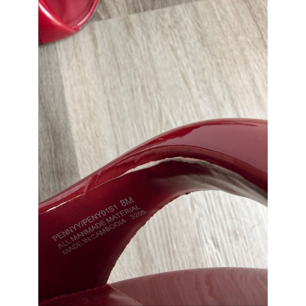 Steve Madden Pennyy Sandal In Red Patent Size US 8 $110 - Picture 13 of 14